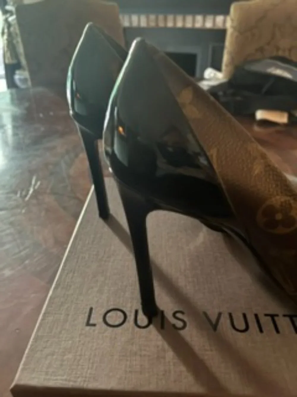 LOUIS VUITTON SHERIDAN MONOGRAM PATENT HEELS